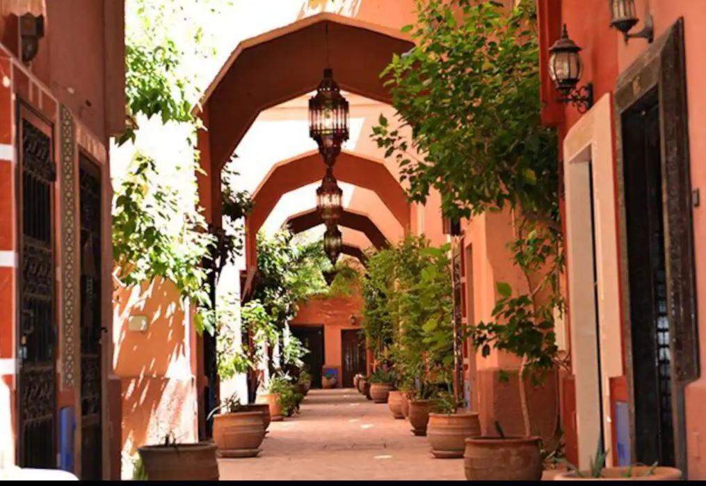 Quarya Assiyahia - Riad Camilia- Maison Entiere Avec Piscine 马拉喀什 外观 照片